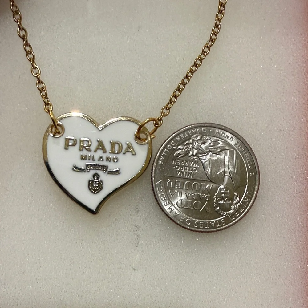 Vintage White Prada Zipper pull - Picture 2 of 3